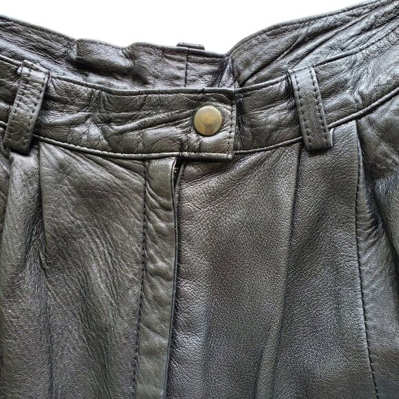 Cuirs Fourrures Genuine Leather Shorts Black Made in France Size 42 - Picture 6 of 16